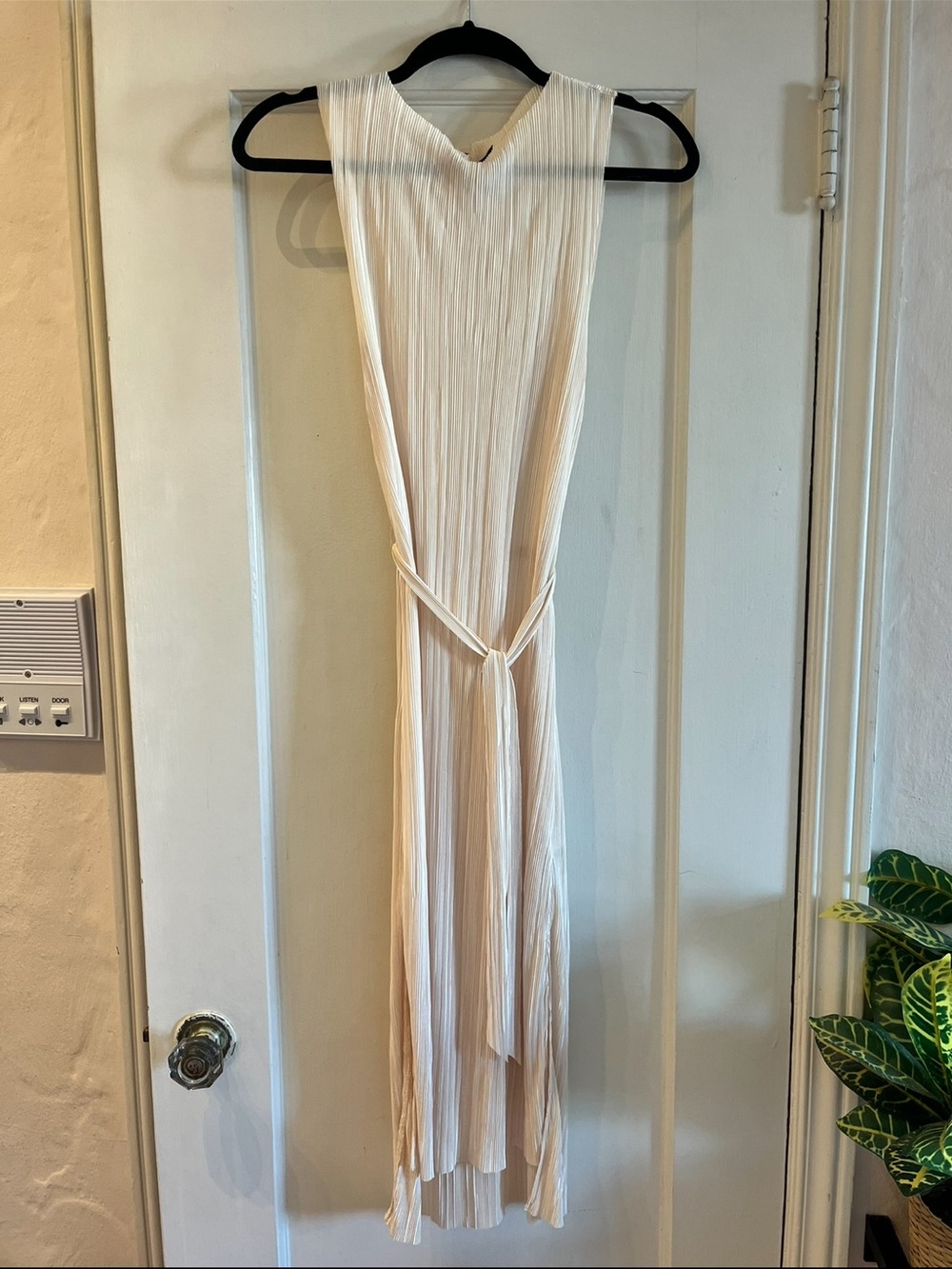 Topshop Beautiful Pleated / Accordion Dress